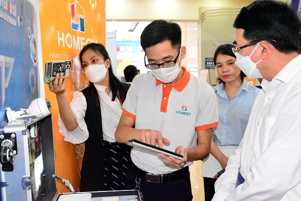 triển lãm trực tuyến “Chuyển đổi số trong sản xuất và kinh doanh”
