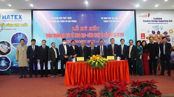 Lễ ký kết thỏa thuận hợp tác về KH&CN và đổi mới sáng tạo giai đoạn 2021-2025