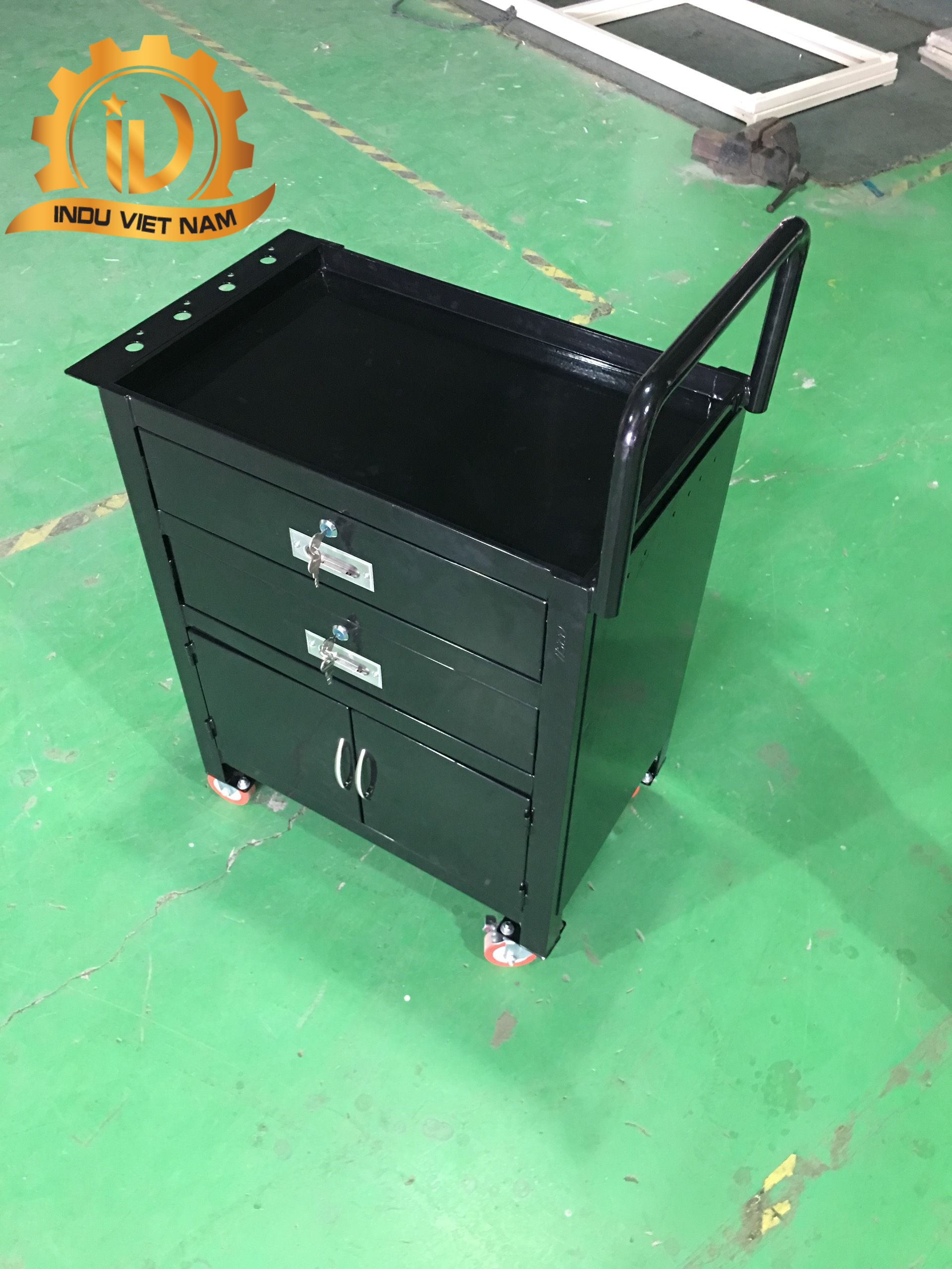 xe đẩy dụng cụ thép sơn tĩnh điện