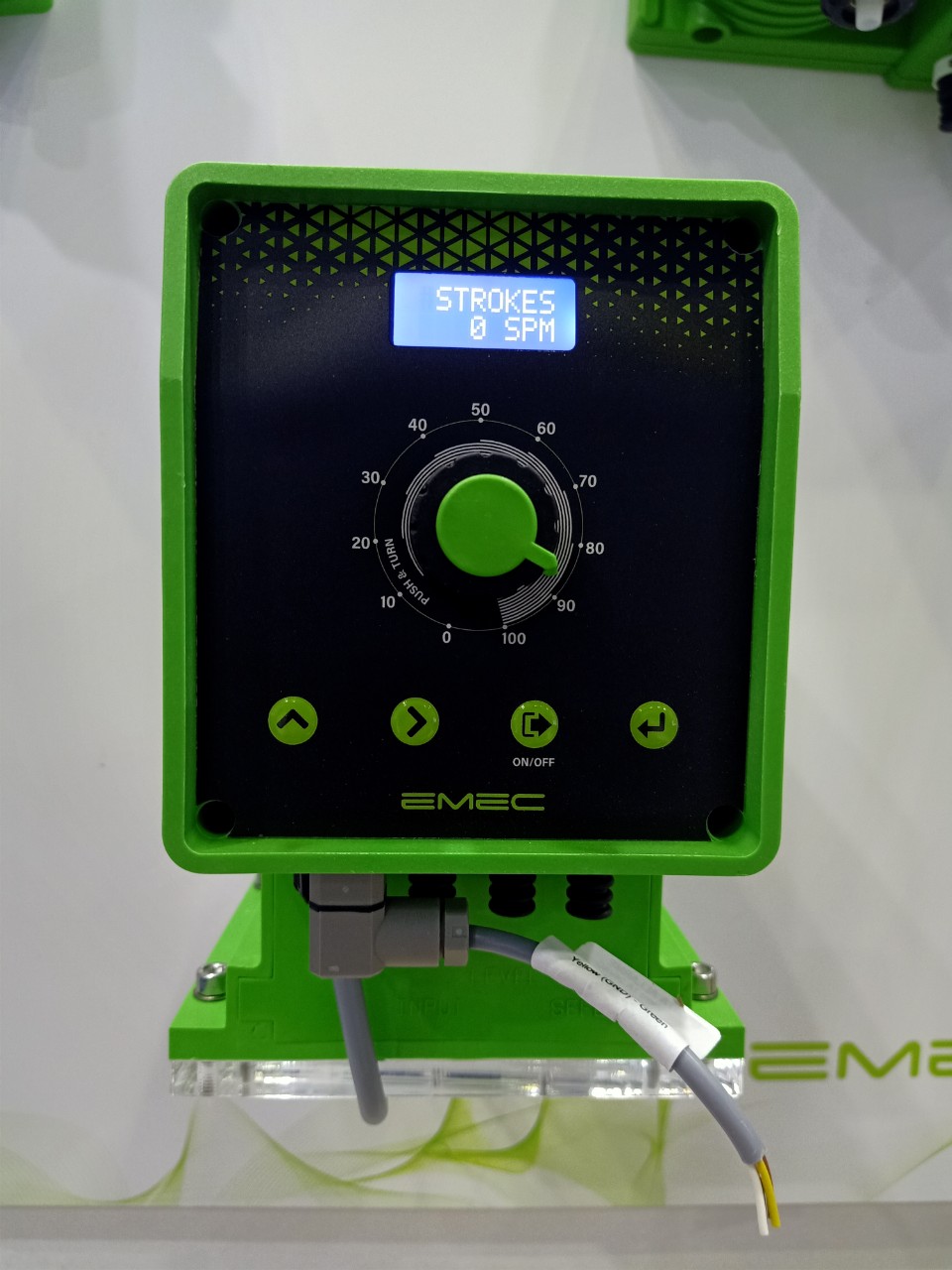 Bơm định lượng  Emec hiệu AMS