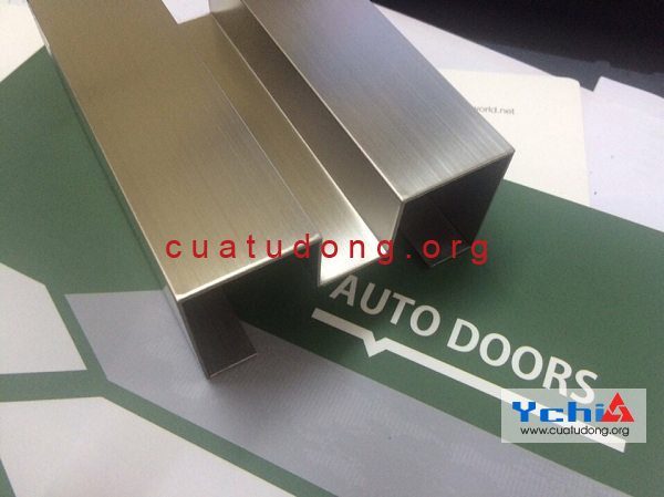Bào rãnh V CNC bằng máy móc hiện đại tại Ychi Việt Nam
