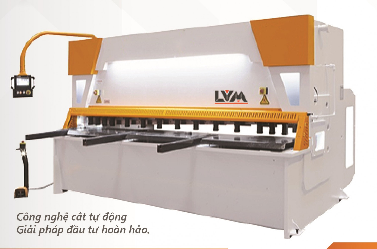 Máy cắt thép tấm Guillotine