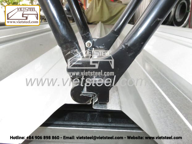 Máy cán tôn sóng vuông biên dạng V-LOCK