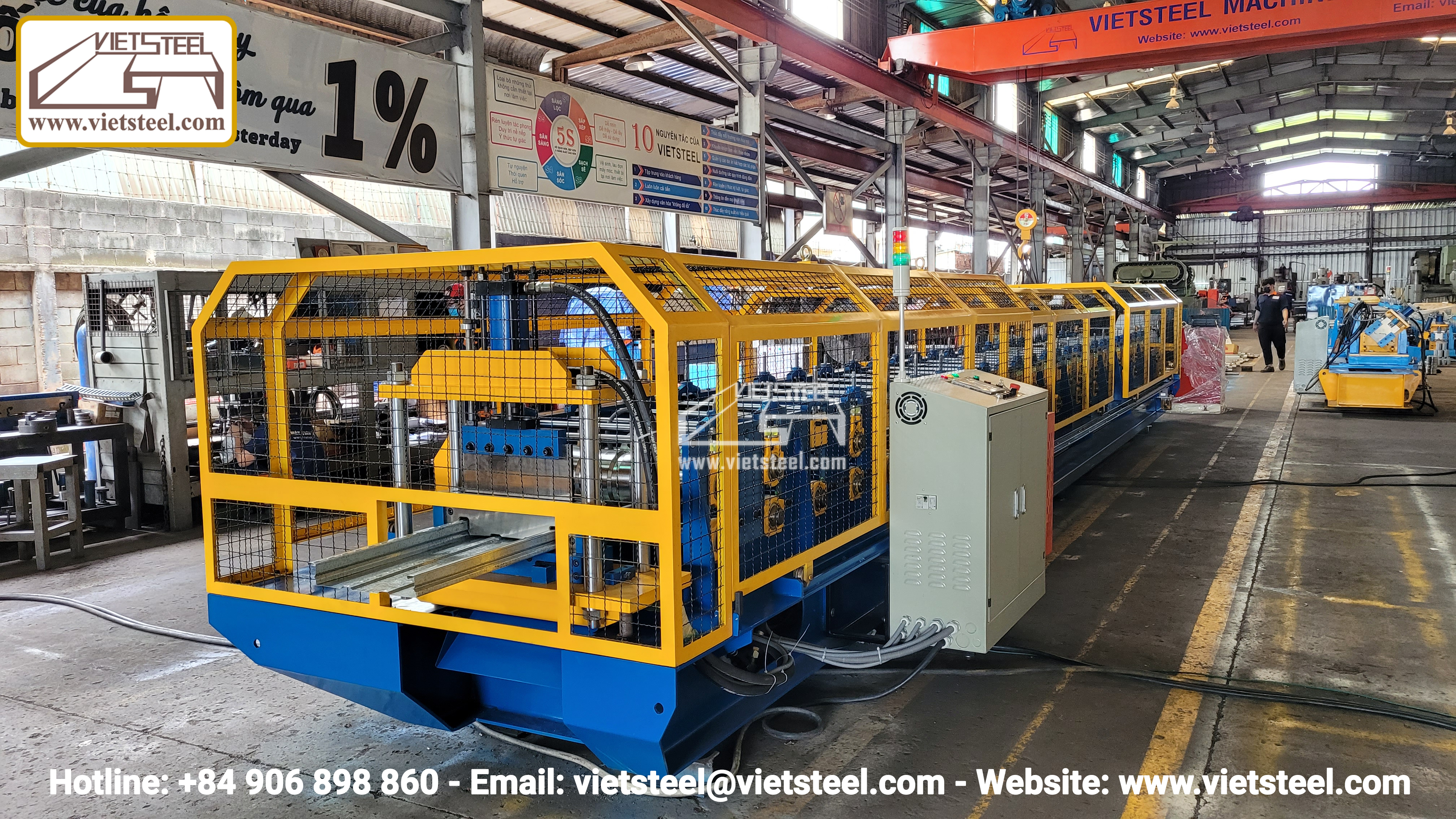 Máy cán tấm sàn Vietsteel