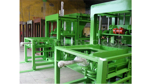 Dây chuyền sản xuất gạch block tự động hoàn toàn model TPC B1209