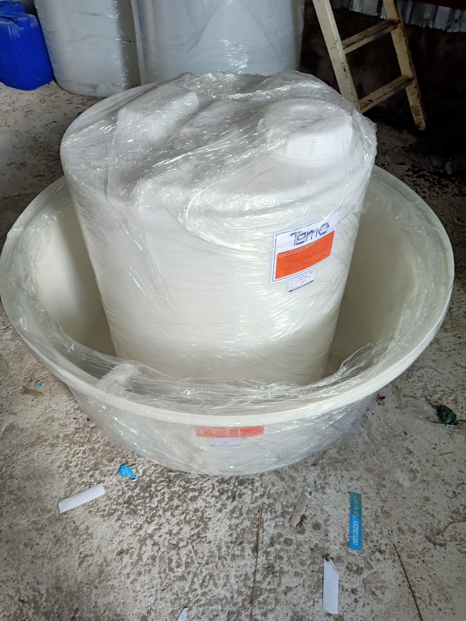 Bồn chứa hóa chất 200 lít CEN200B và Bồn chống tràn COT200A-M119N 