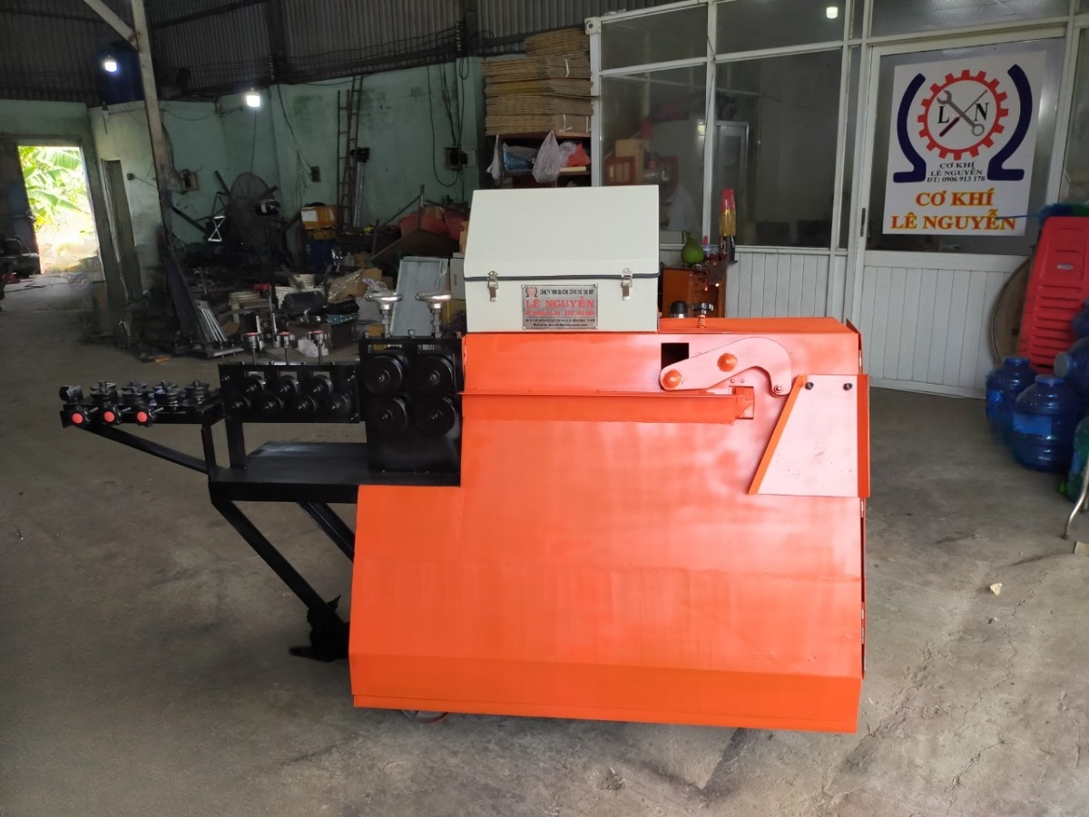 Máy bẻ tay dê xây dựng Lê Nguyễn