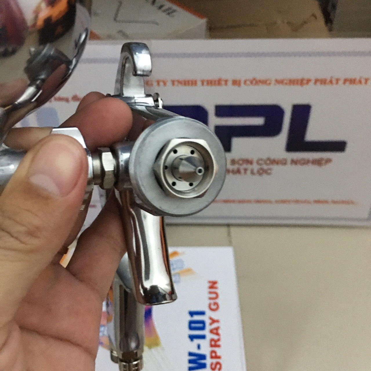 Súng phun sơn Đài Loan Manoli W101-134G