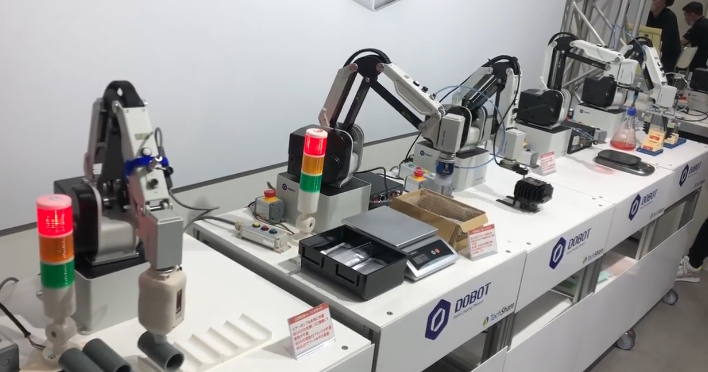 Cánh tay robotics cộng tác MG400