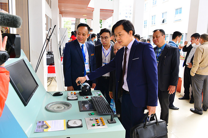 Khoa Máy tàu biển- Trường Đại học Hàng hải Việt Nam