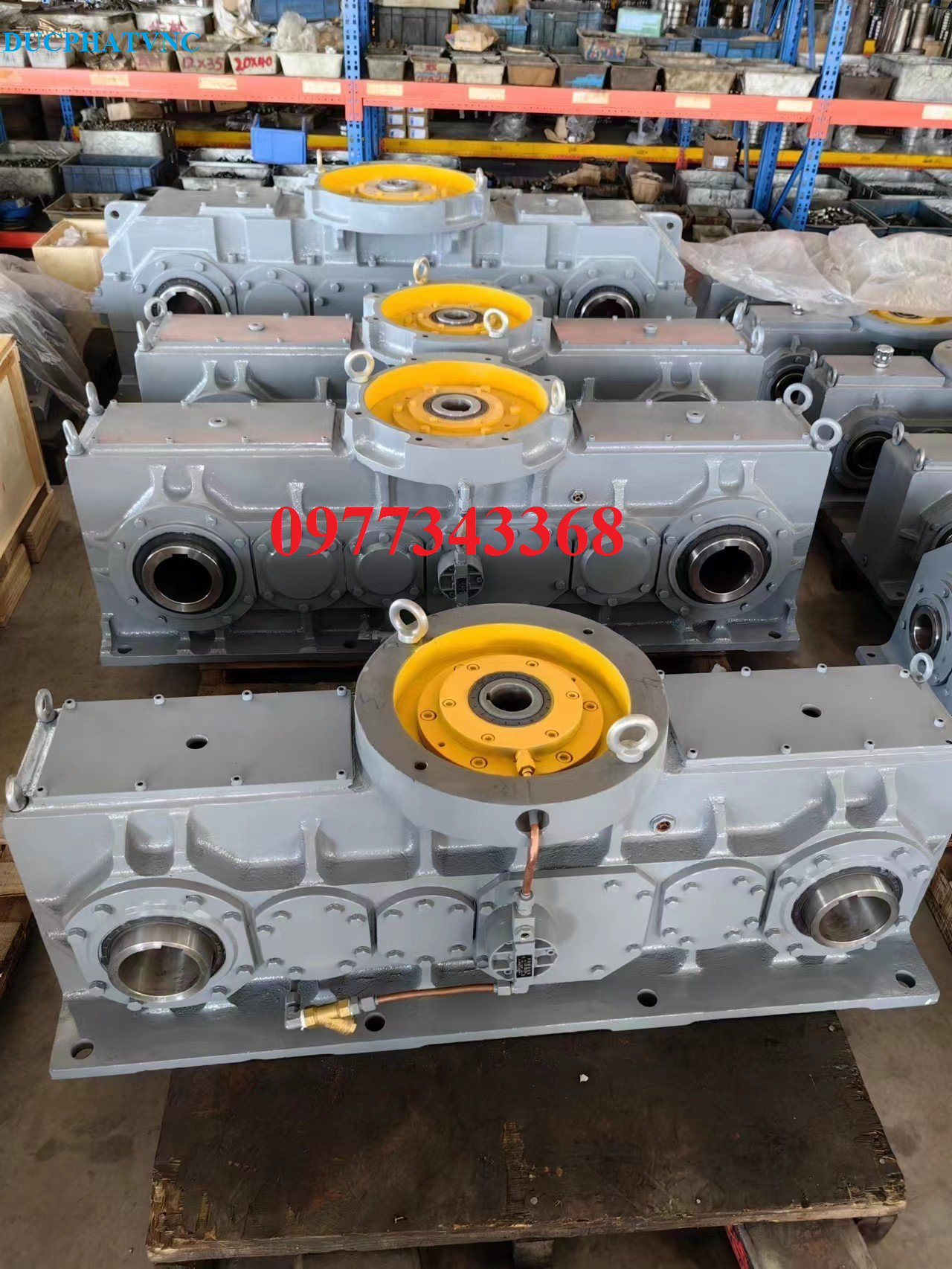 Động cơ giảm tốc SEW. SA77 DV132S4- hộp giảm tốc đôi máy trộn