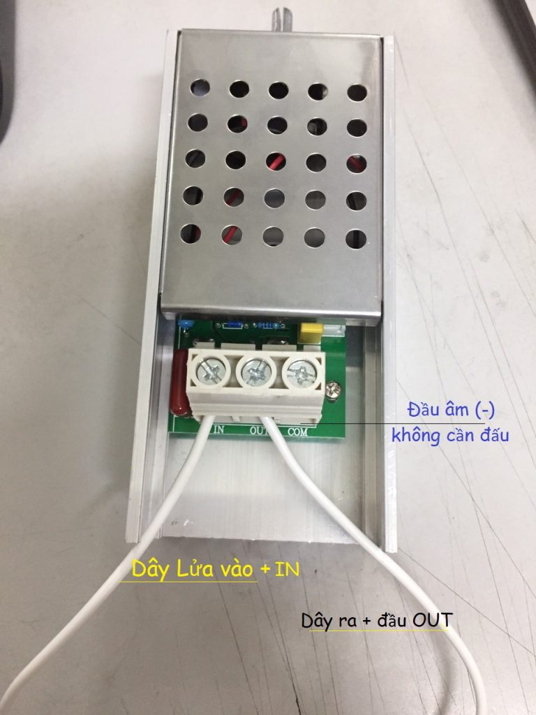 Bộ tăng chỉnh điện áp (tà ánh sáng sáng mạnh, sáng vừa)