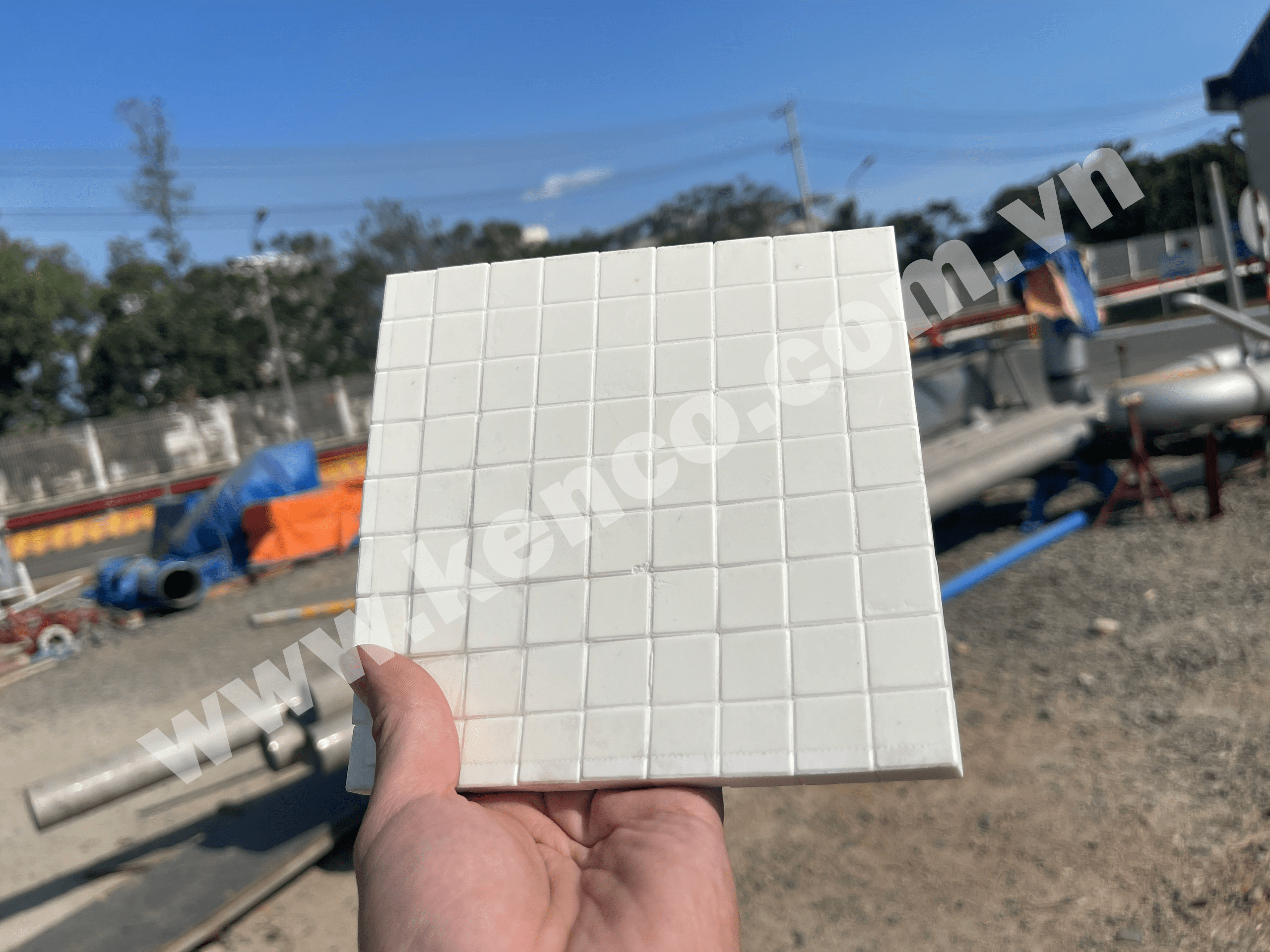 Tấm sứ chống mài mòn chịu nhiệt Mosaic