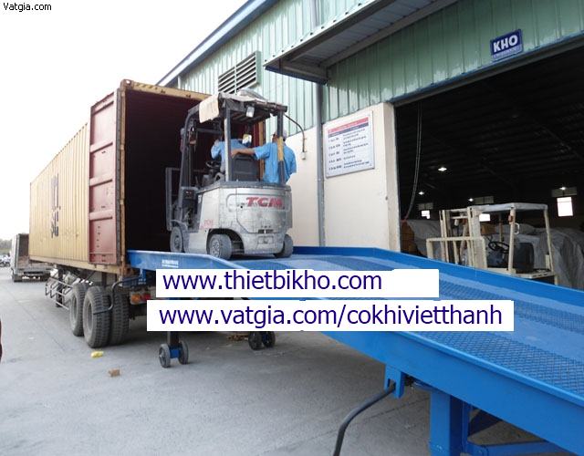 Cầu nâng-Cầu cho xe nâng lên Container